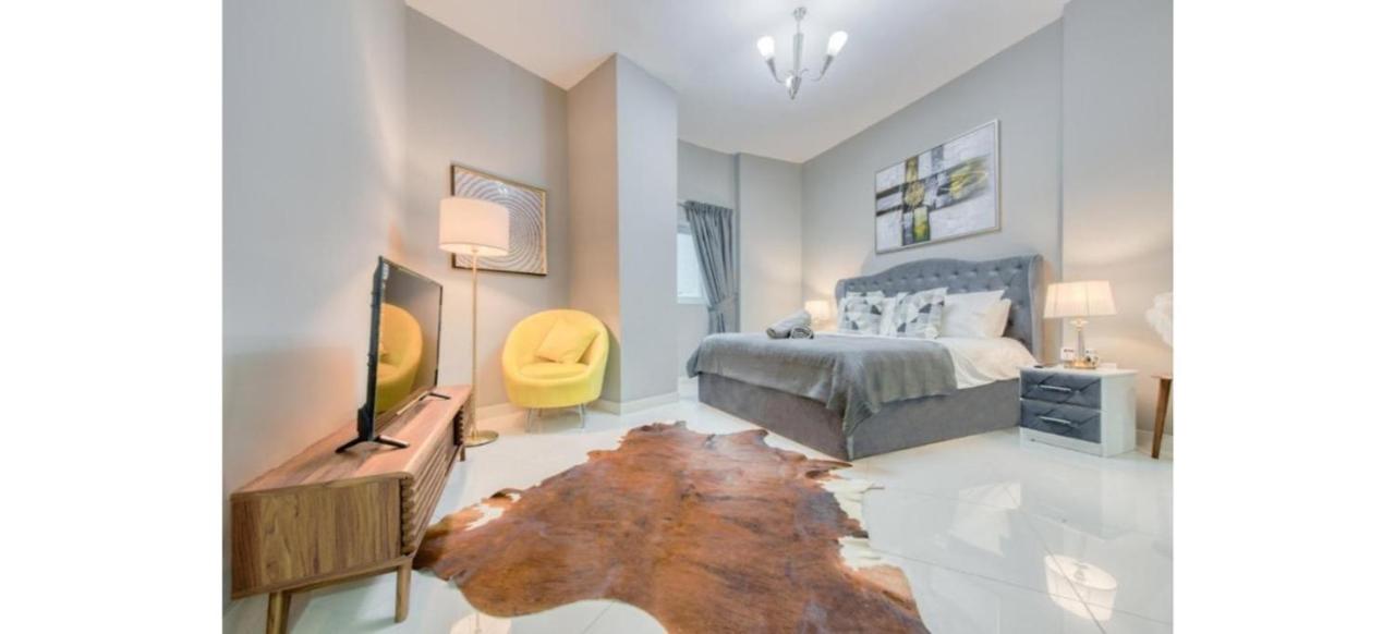 Luxurious 4-Bedroom Duplex Villa Apartment Near Jbr Dubai Eksteriør billede